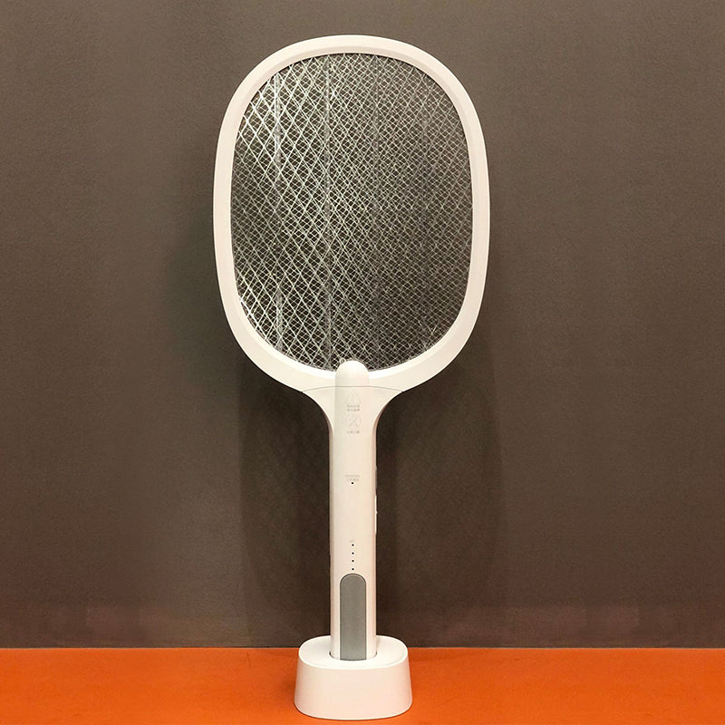 Highly effective manual mosquito and insect swatter