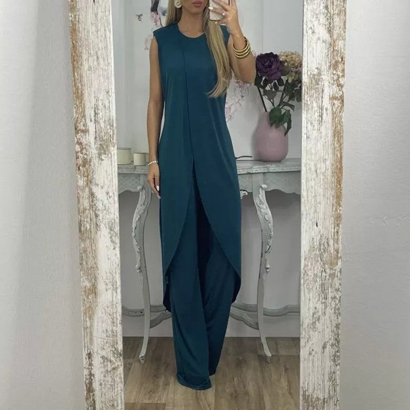 Sleeveless Mature Women Suit