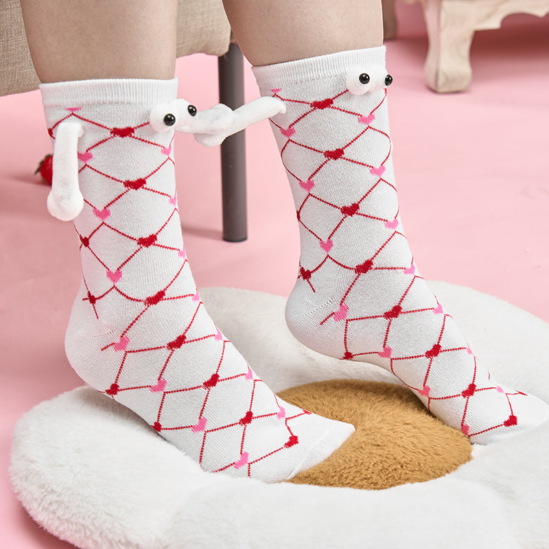 Couple love magnet holding hands socks