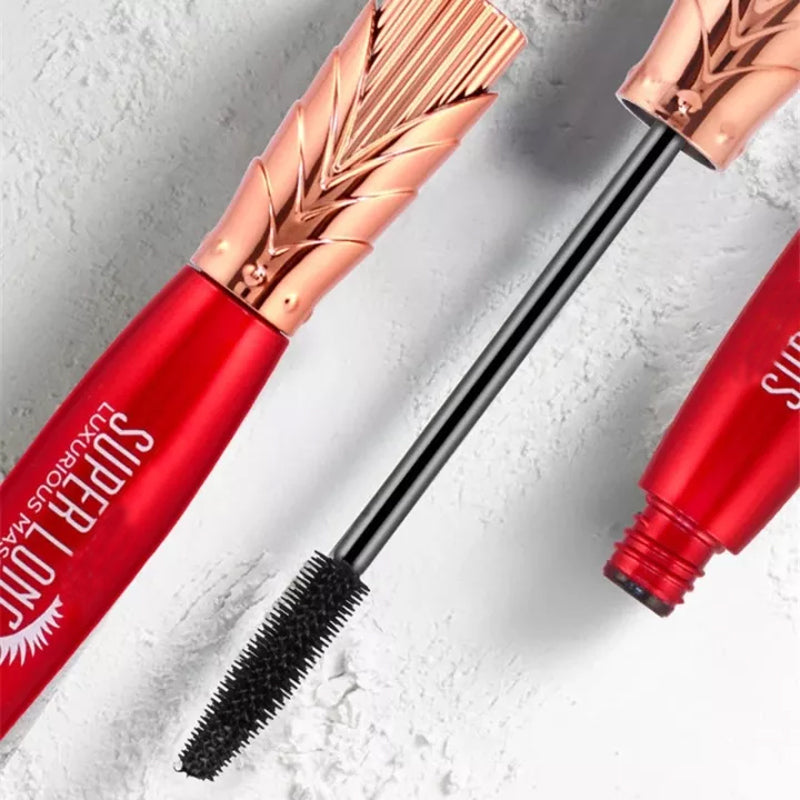 4D WATERPROOF AND SWEAT PROOF MASCARA