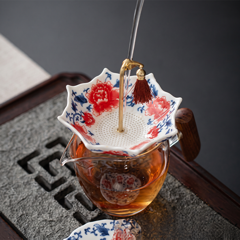 Celadon Umbrella-Shaped Tea Infuser