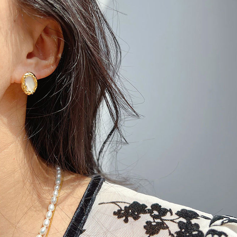 Vintage Oval Shell Shape Stud Earrings