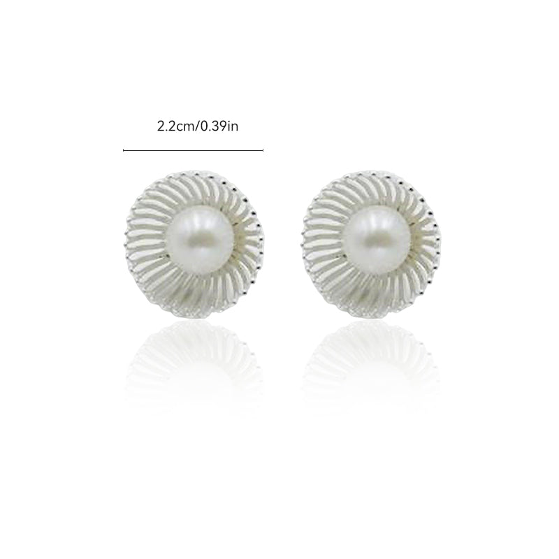 Unique Design Pearl Ear Stud