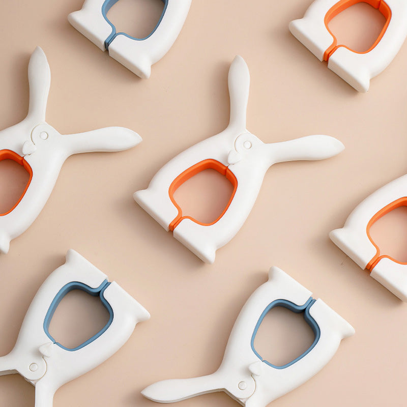 Clothespin Home Fixing with Clip