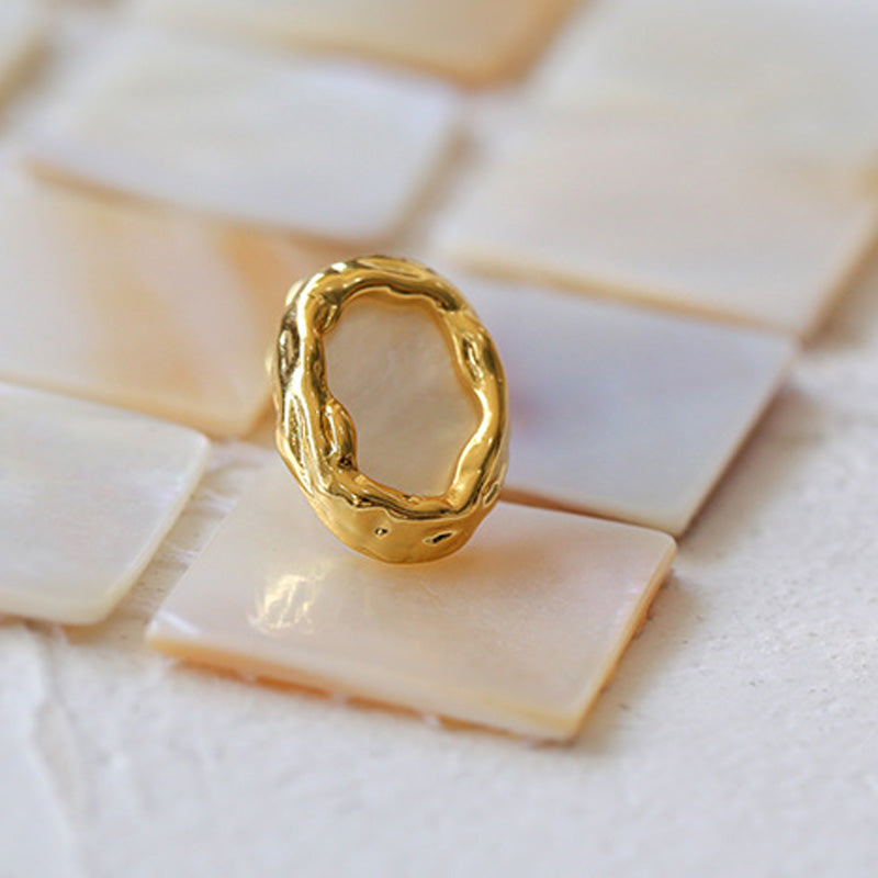Vintage Oval Shell Shape Stud Earrings