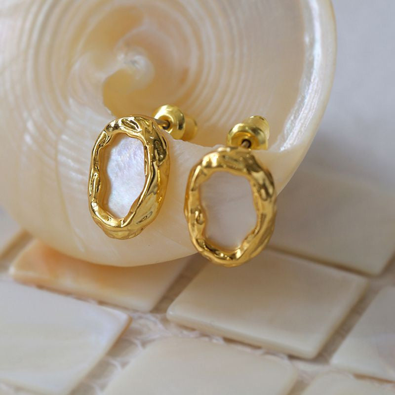 Vintage Oval Shell Shape Stud Earrings
