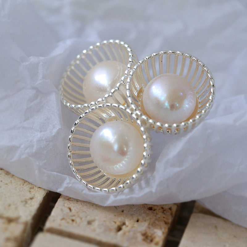 Unique Design Pearl Ear Stud