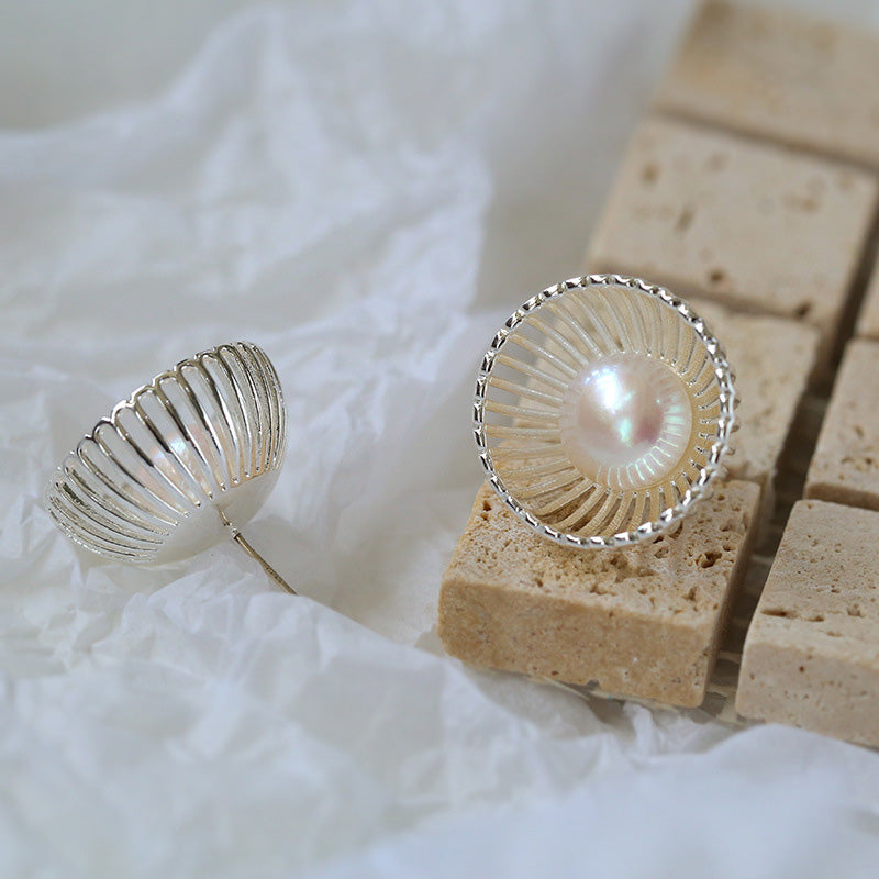 Unique Design Pearl Ear Stud