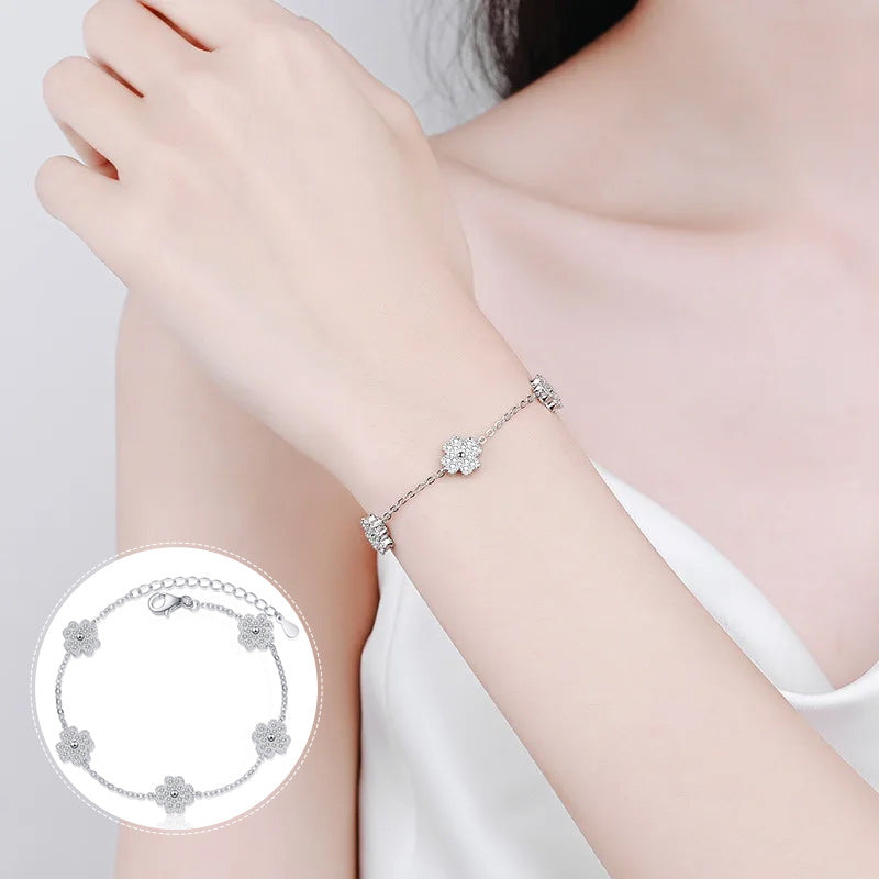 Lucky Clover Moissanite Bracelet