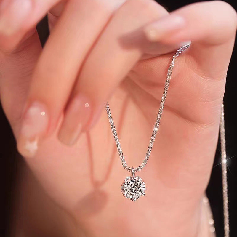 Sparkling Six Claw Chain