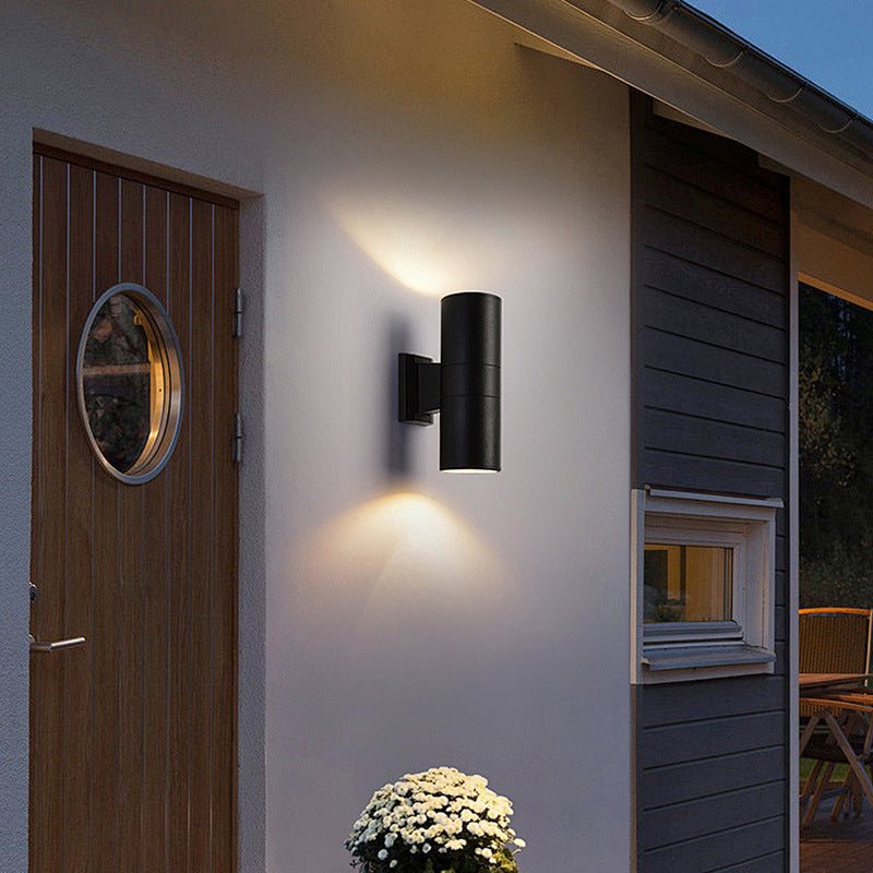 Outdoor Wall Lamp