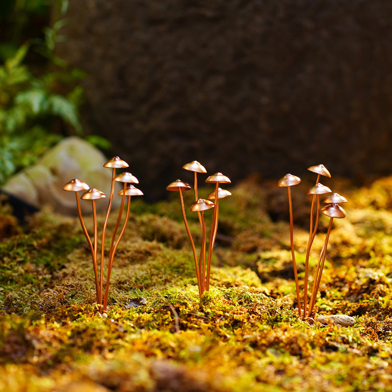 Simulation small mushroom ornaments