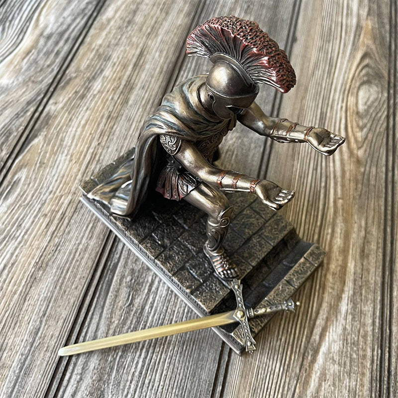 Knight Shape Pen Holder