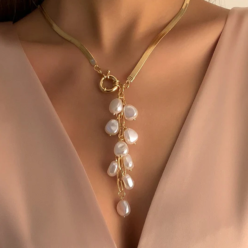 CREATIVE PEARL NECKLACE
