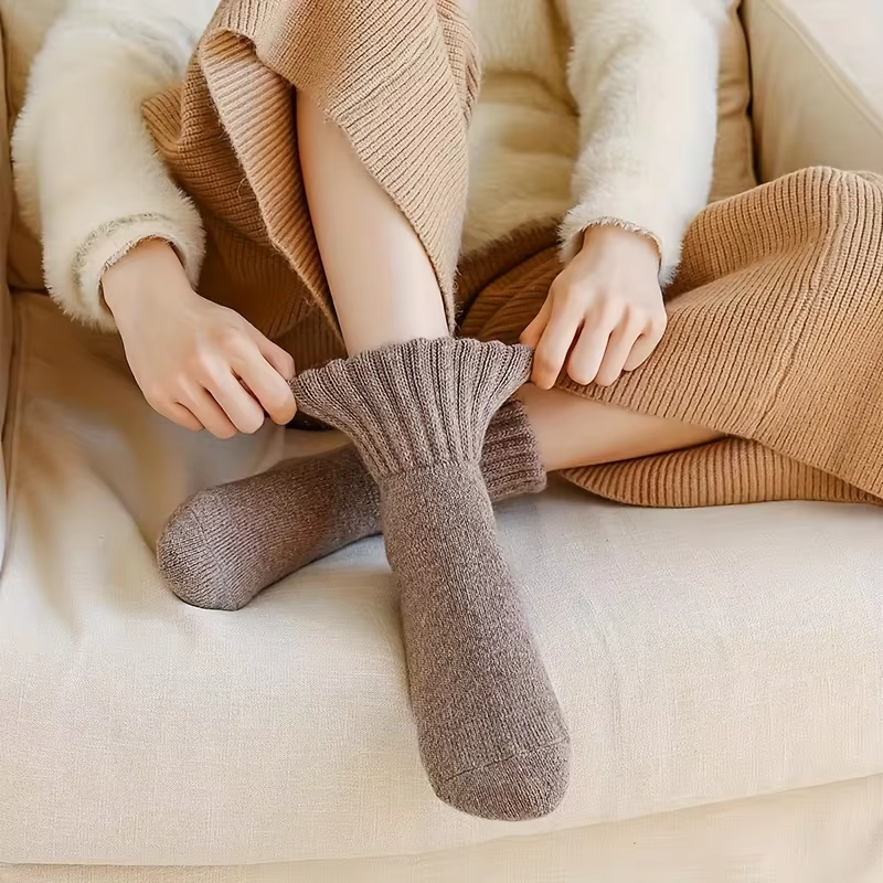 5 Pairs of Thick and Comfortable Socks
