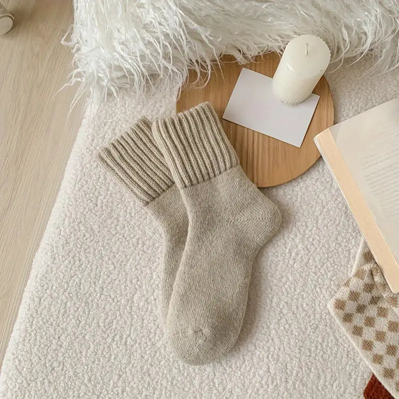 5 Pairs of Thick and Comfortable Socks