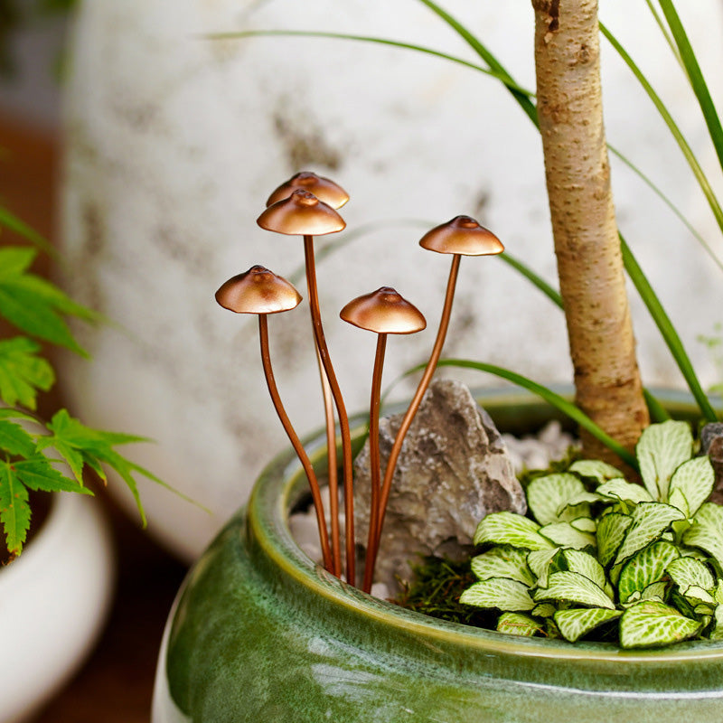 Simulation small mushroom ornaments