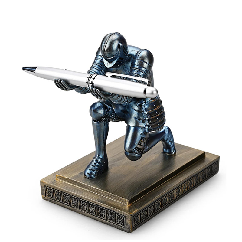 Knight Pen Holder