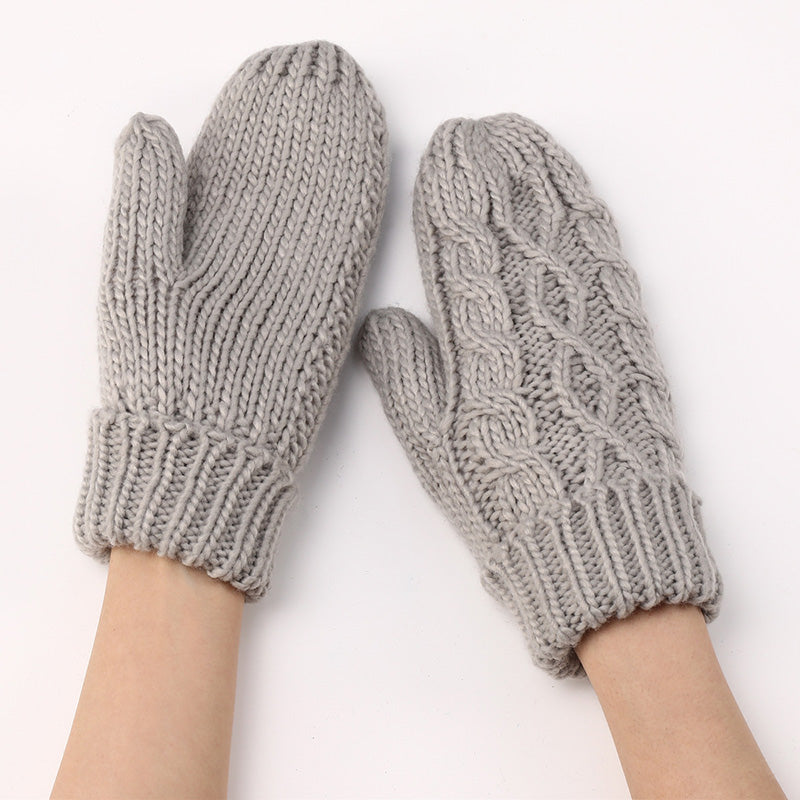Diamond-shaped Finger-covered Woolen Gloves