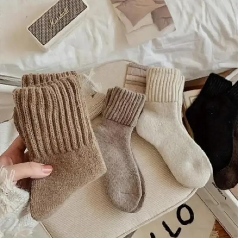 5 Pairs of Thick and Comfortable Socks