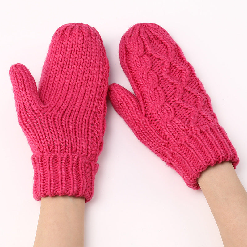 Diamond-shaped Finger-covered Woolen Gloves