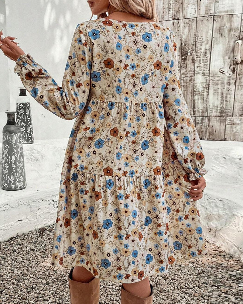 Loose, Knee-Length Dress with Floral Pattern