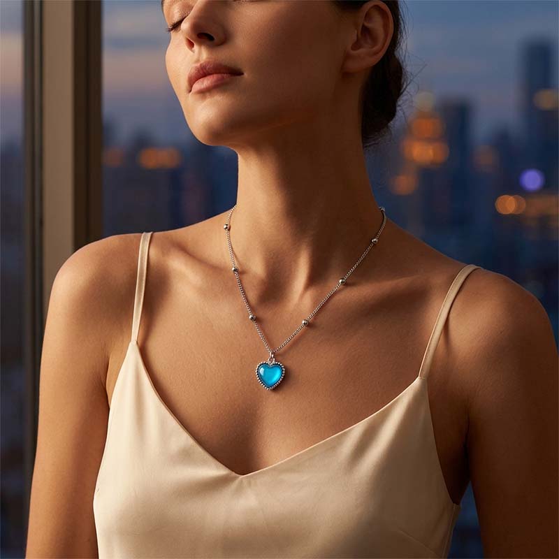 Temperature-Sensitive Color-Changing Love Necklace