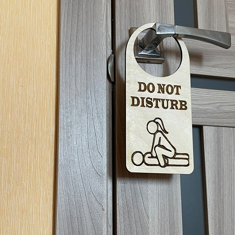 JOKE DO NOT DISTURB ON MY LUNCH BREAK DOOR HANGER