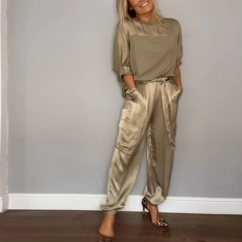 Women's Smooth Satin Half-sleeved Top and Pant Suit