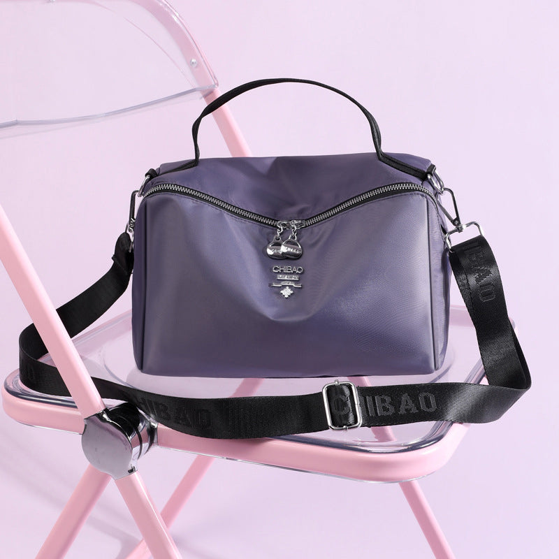 Leisure Nylon Shoulder Bag