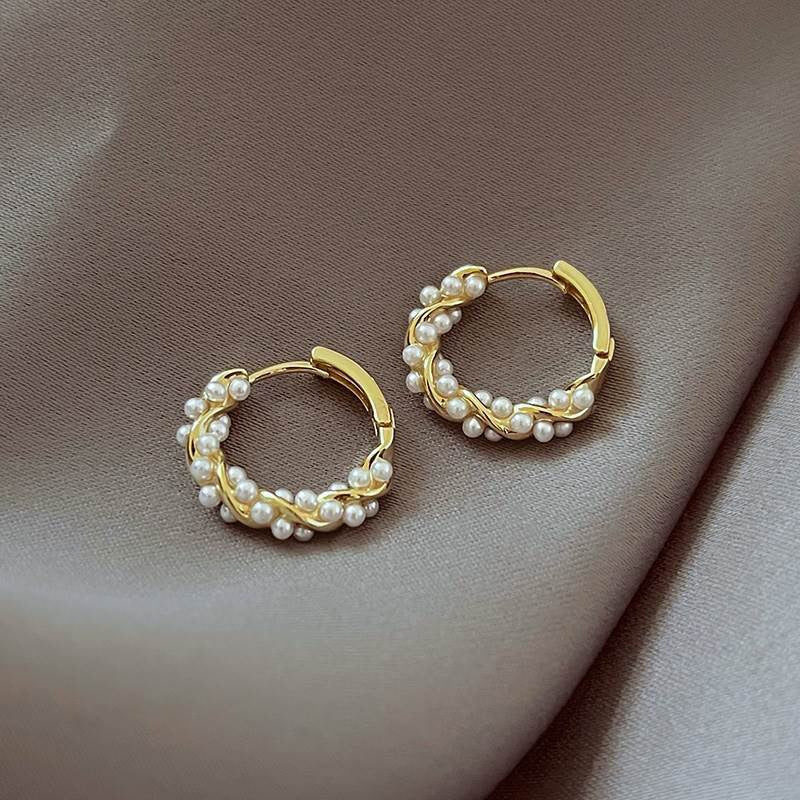 TWISTED PEARL EARRINGS (PAIR)