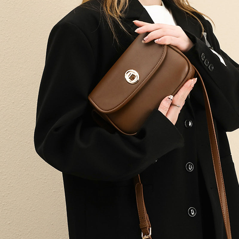 Small square bag with lock clasp