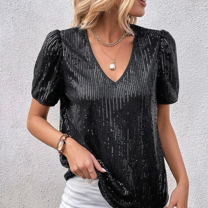 Short-sleeved V-neck T-shirt