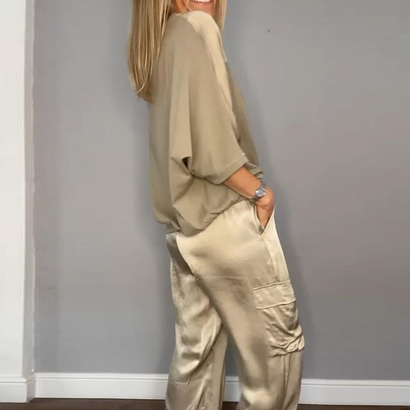 Women's Smooth Satin Half-sleeved Top and Pant Suit