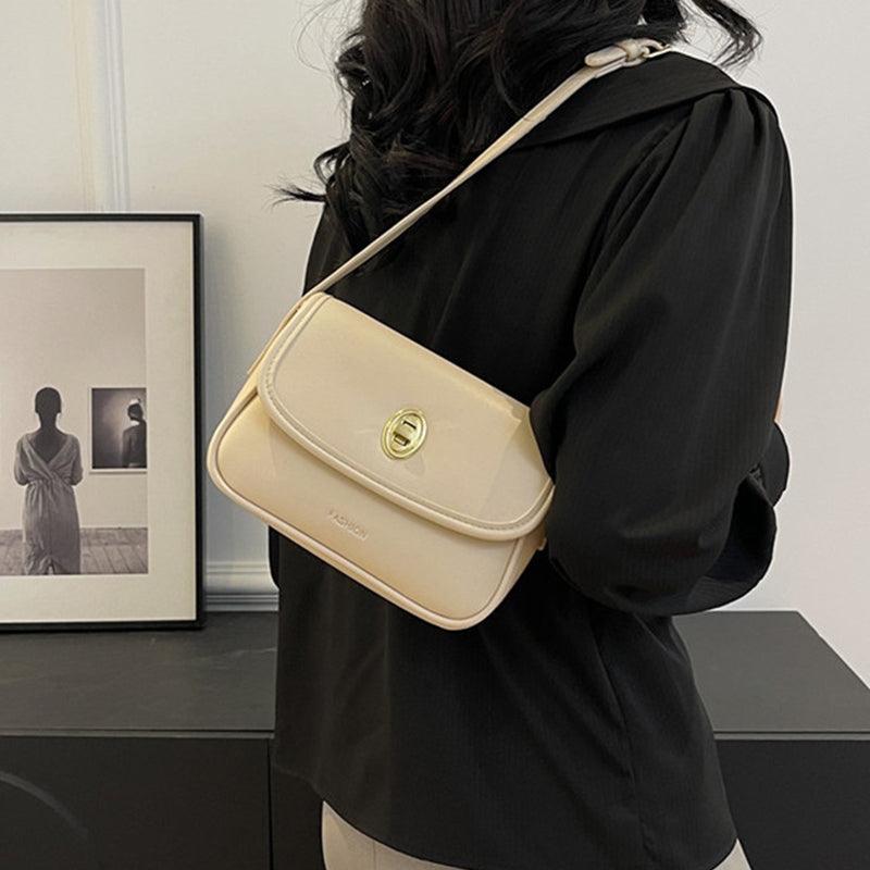 Small square bag with lock clasp