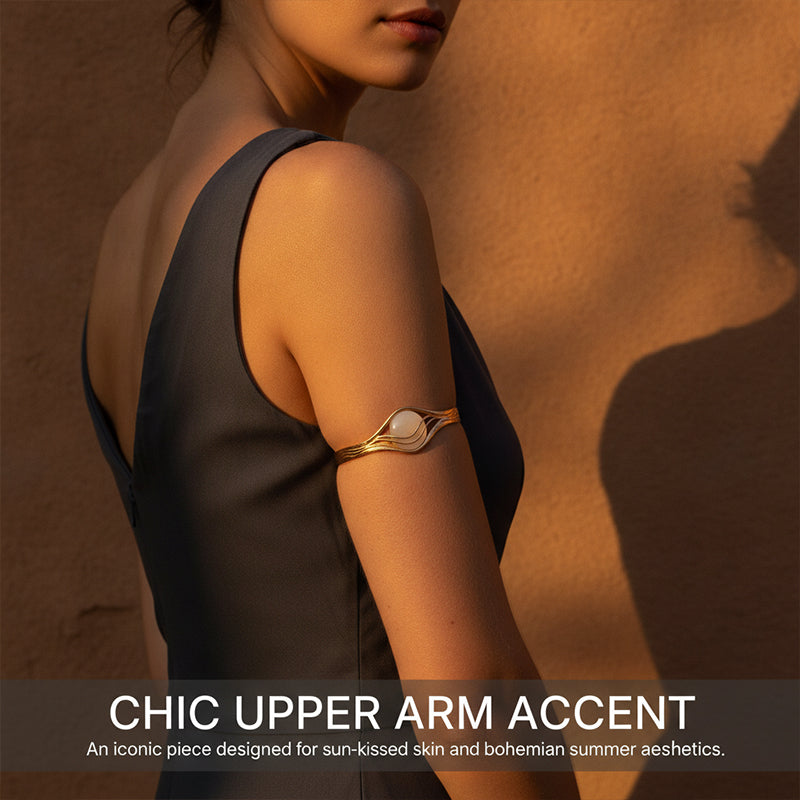 Golden Hollow Elegance Armband