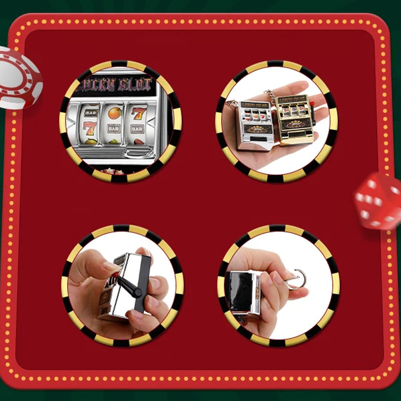 Key ring designed in the form of a slot machine