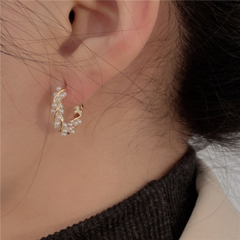 TWISTED PEARL EARRINGS (PAIR)