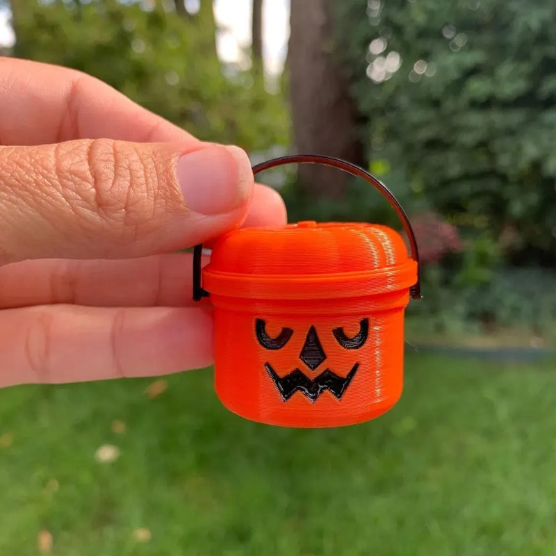 Mini Halloween Nostalgia Bucket