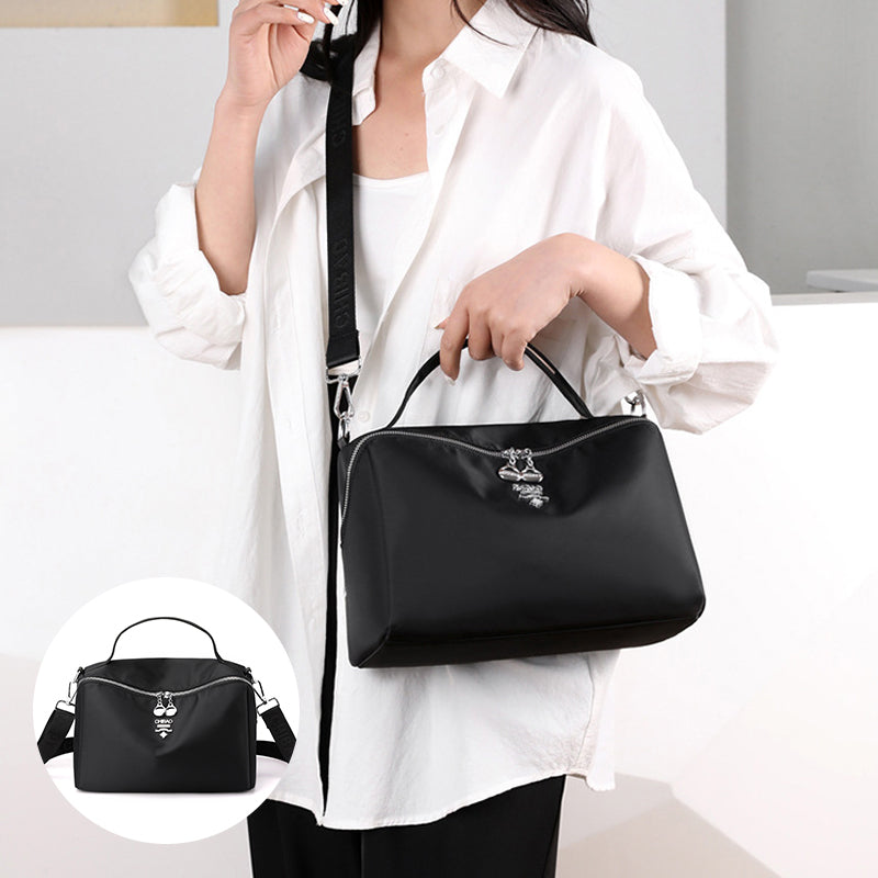 Leisure Nylon Shoulder Bag