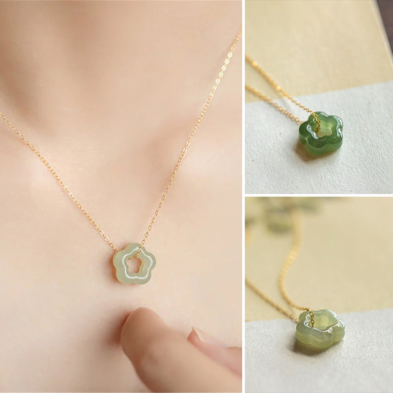 FLOWER JADE NECKLACE