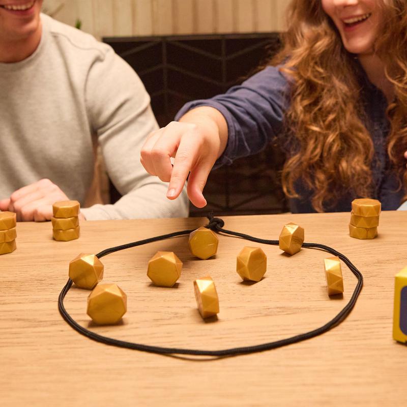 The Game of Magnetic Chess Strategy