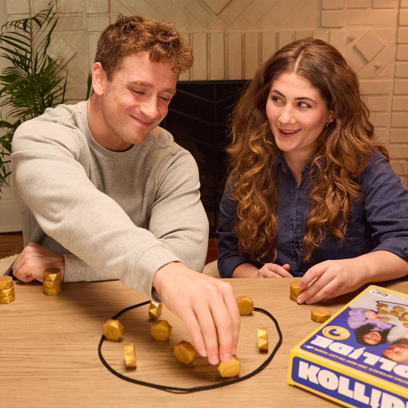 The Game of Magnetic Chess Strategy