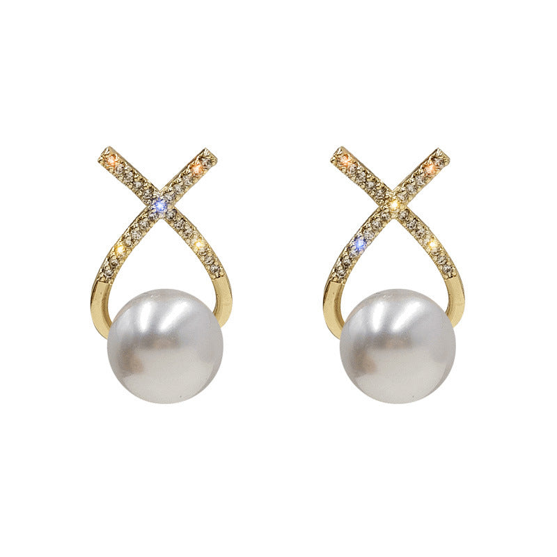 💖 Triangle Pearl Stud Earrings