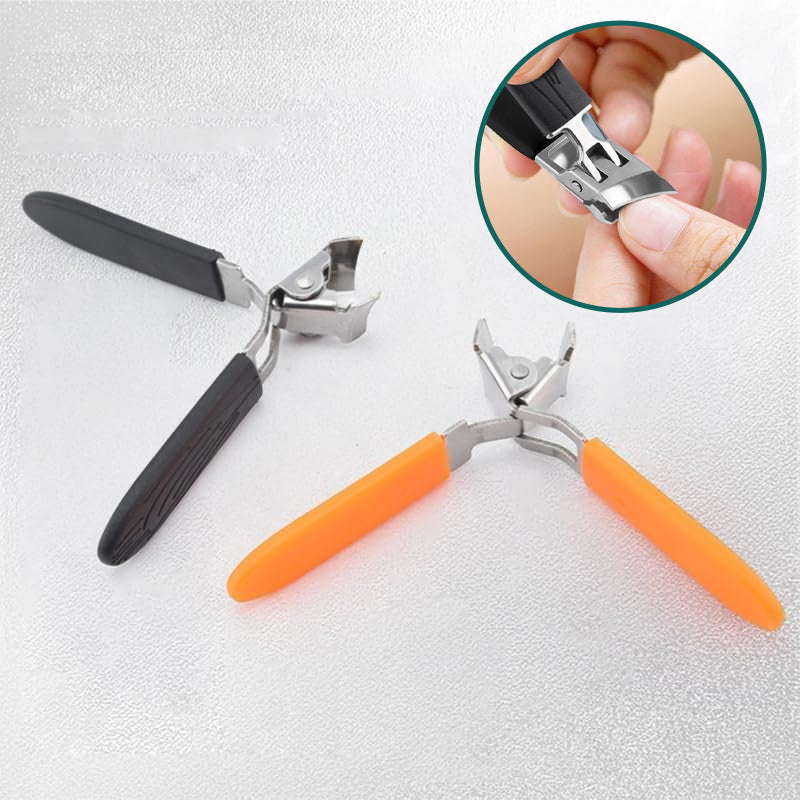 Splash-proof slanted nail clipper