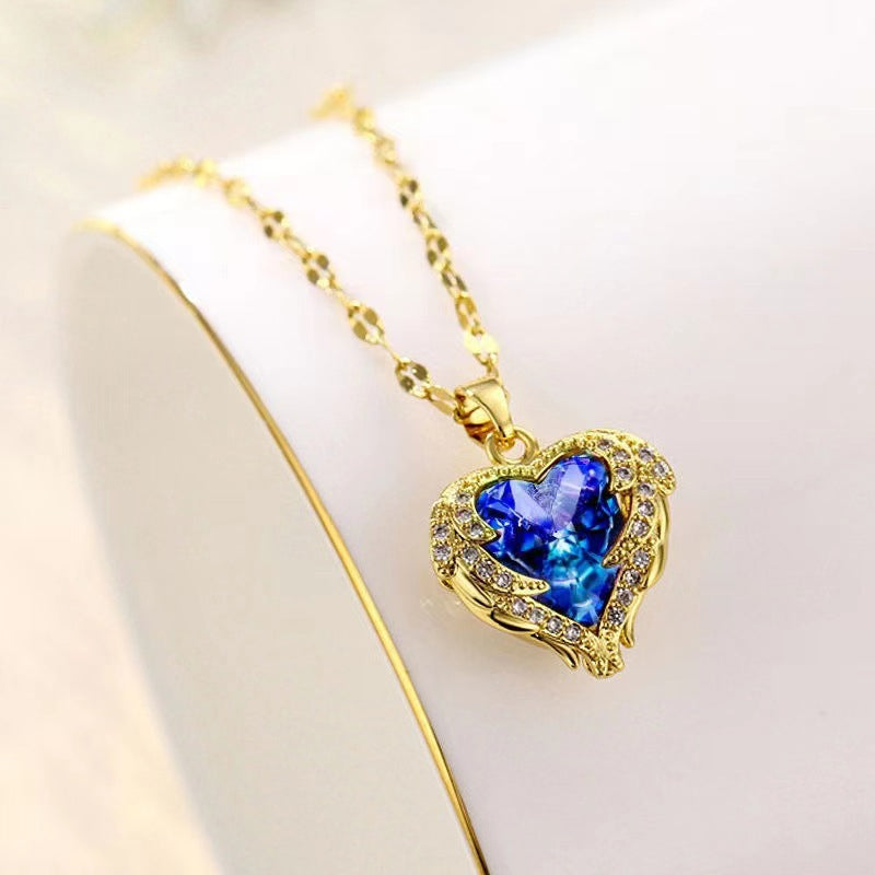 FAE HEART NECKLACE