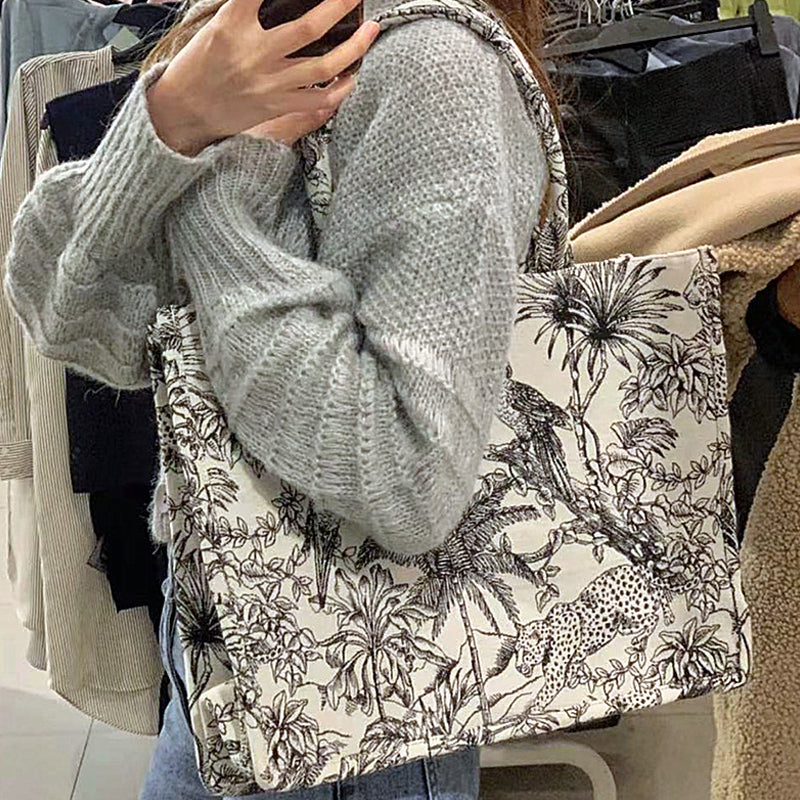 JACQUARD EMBROIDERY SHOULDER BAG