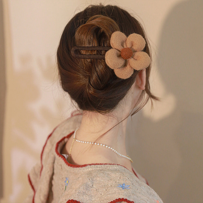 Elegant Plush Flower Hairpins