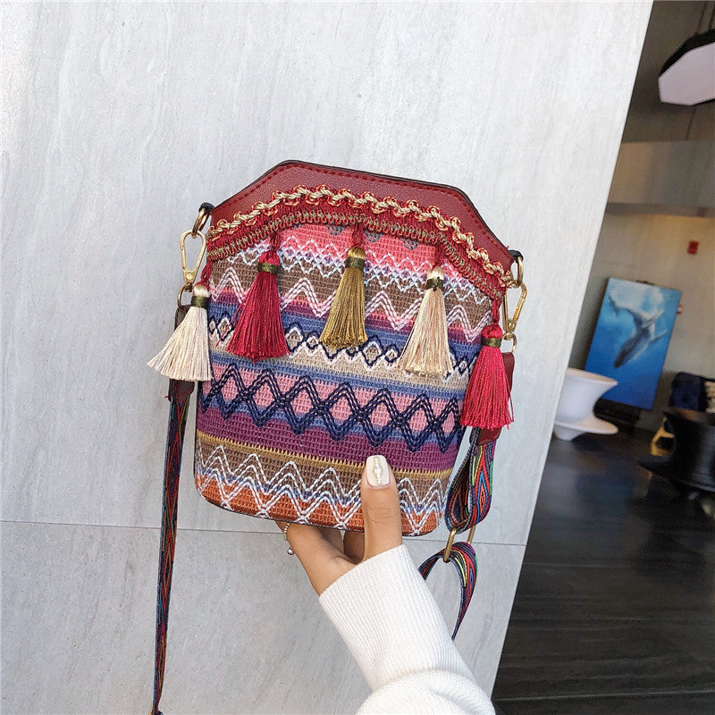 Ethnic Style Personality One-shoulder Tassel Bucket Bag