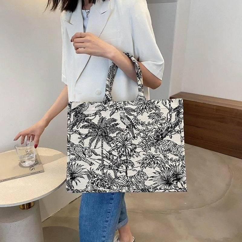 JACQUARD EMBROIDERY SHOULDER BAG